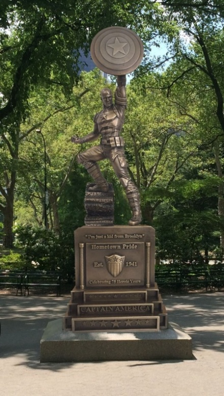 Capitán América estatua Nueva York